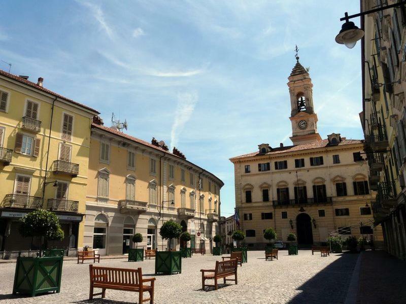 Hub Counter City Apartment Borgofranco d'Ivrea Exterior foto